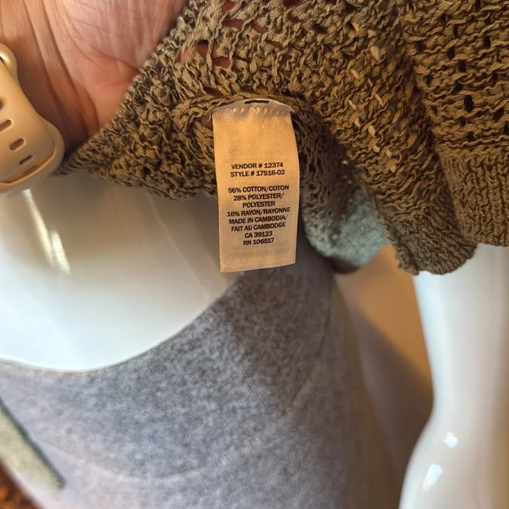 NWT northern reflections size small Olive Green Open Knit Women's Sweater - Picture 4 of 5